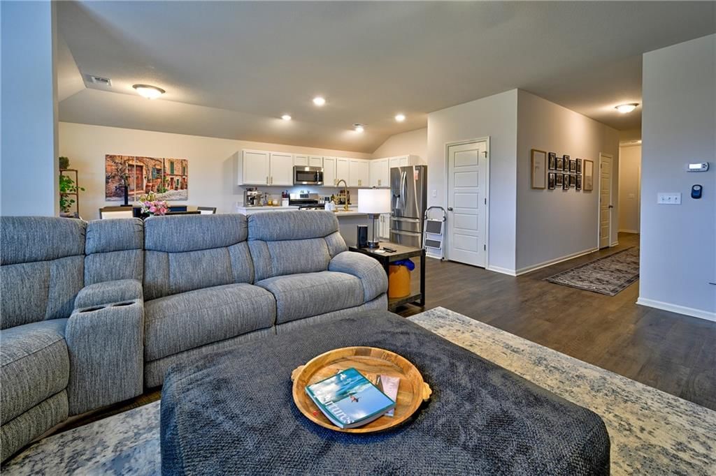 7909 SE 6th Street — photo 7