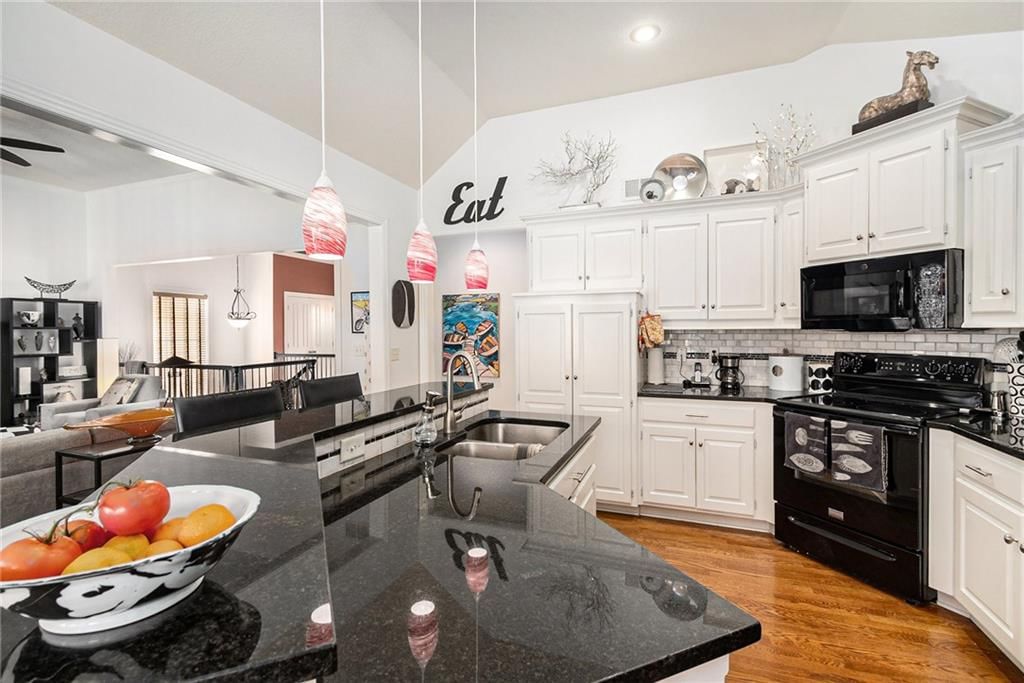 2805 S Breckenridge Drive — photo 8