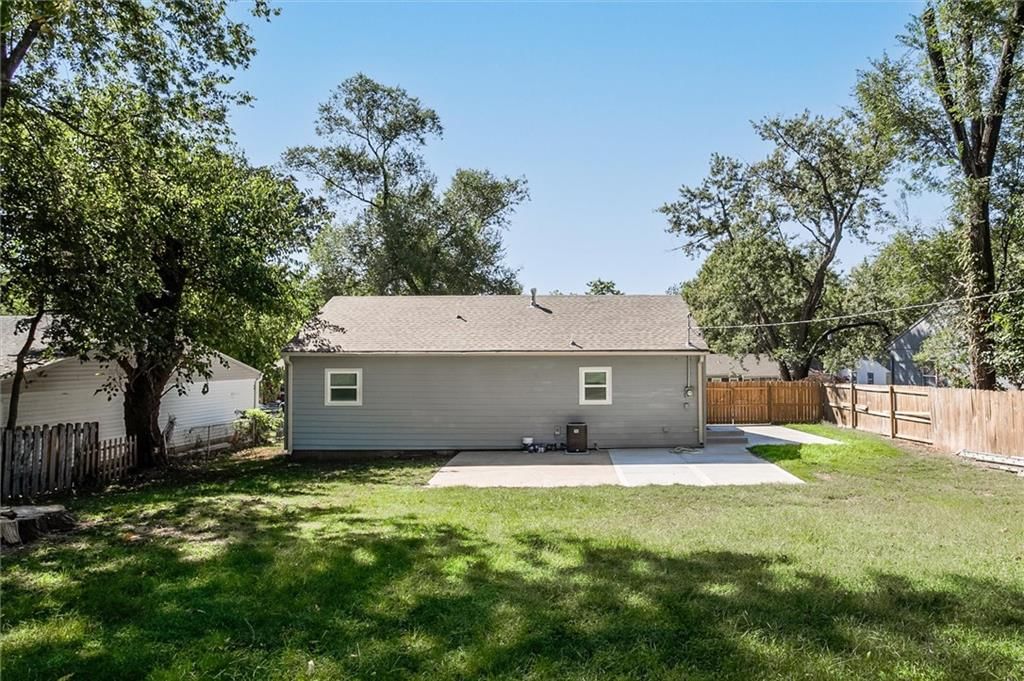 715 N 81st Terrace — photo 24