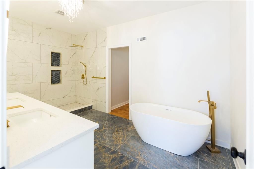 8520 England Street — photo 3