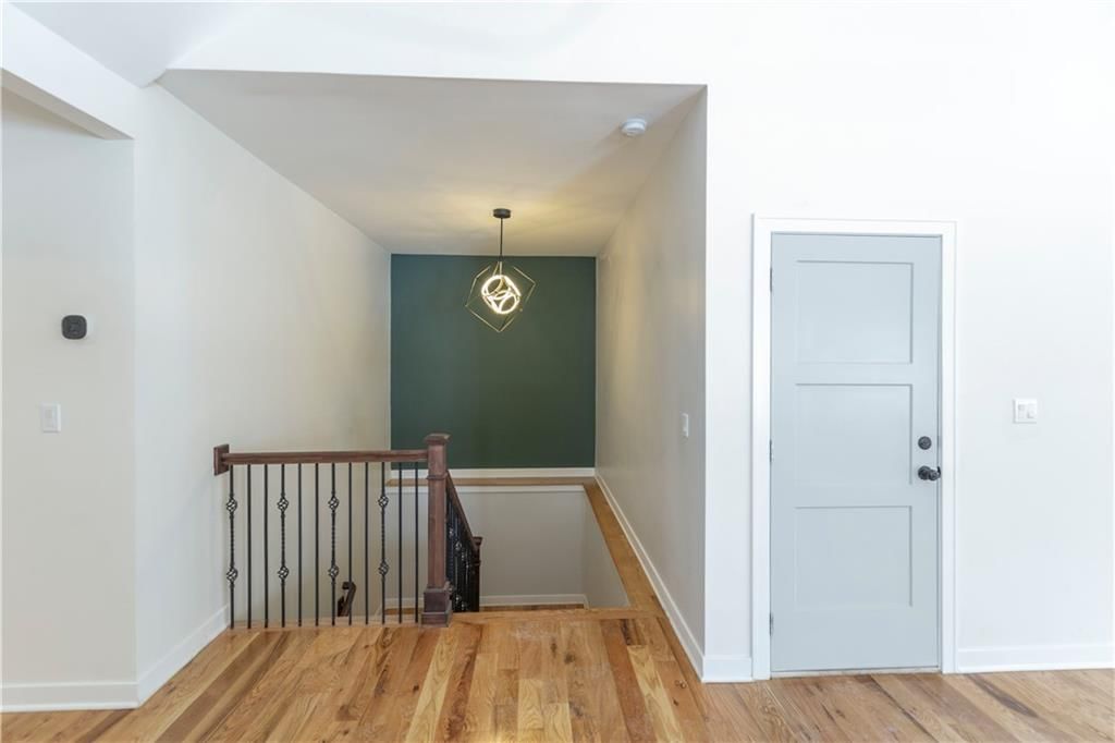 8520 England Street — photo 4