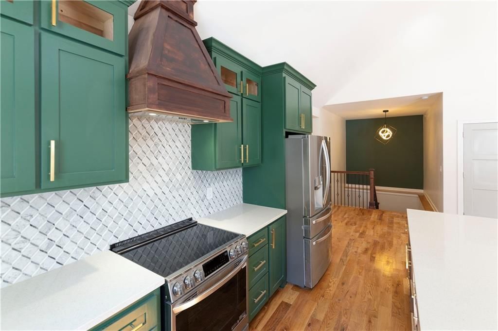 8520 England Street — photo 9