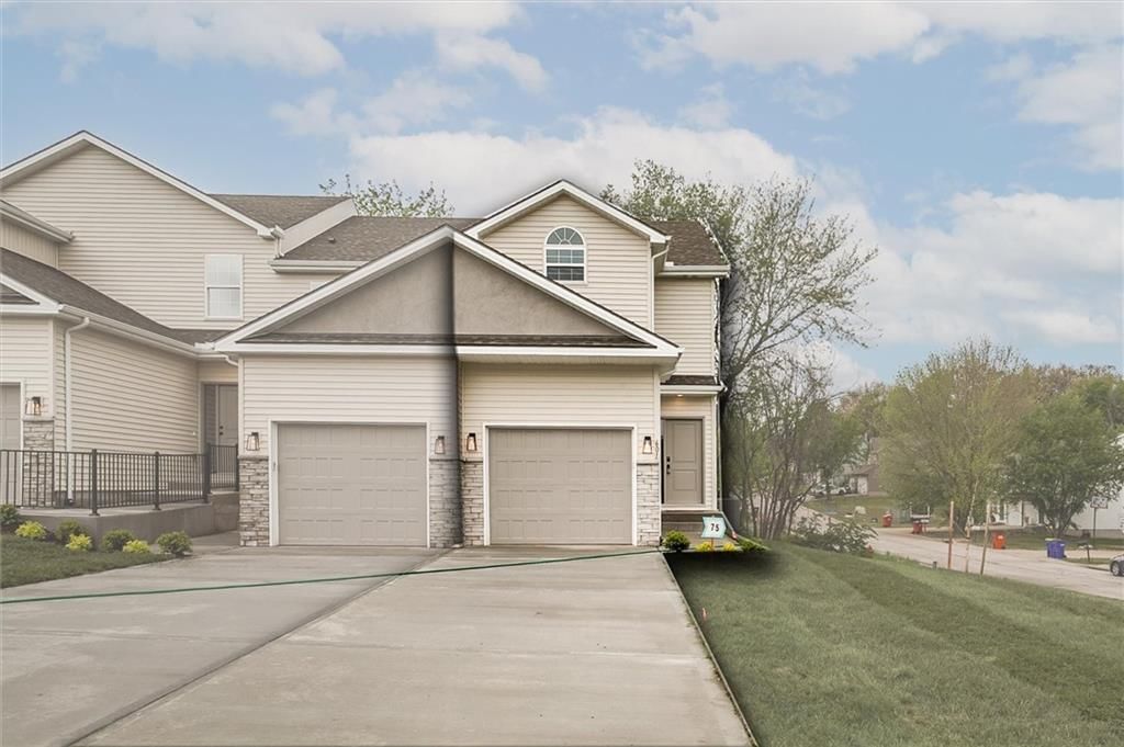 601 SW Shadow Glen Drive — photo 2