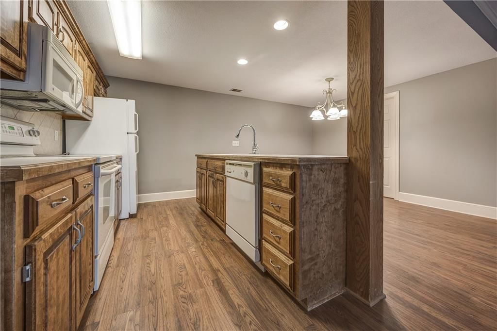 15994 W 161 Street — photo 30