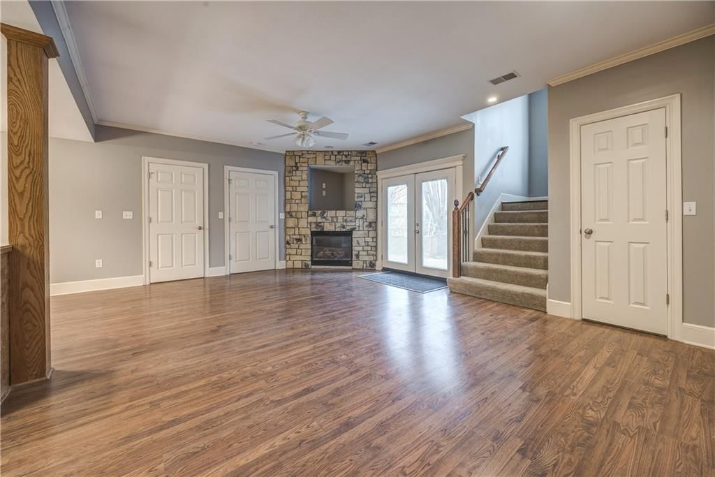 15994 W 161 Street — photo 32