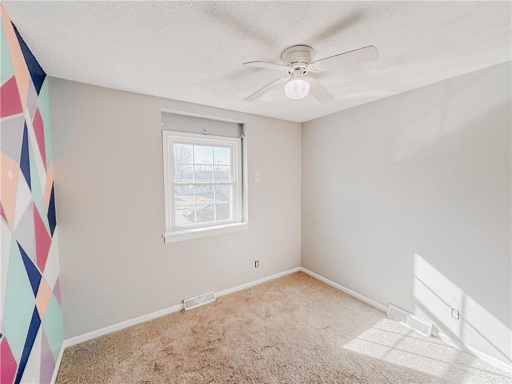 930 Josela Court — photo 13