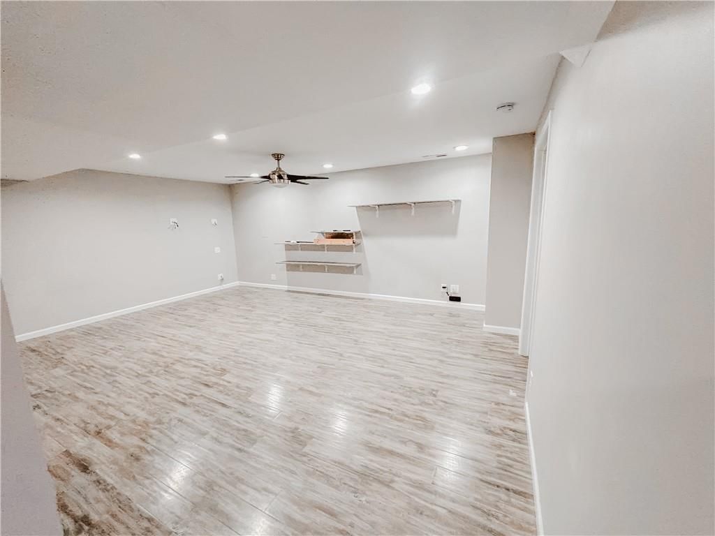 930 Josela Court — photo 6