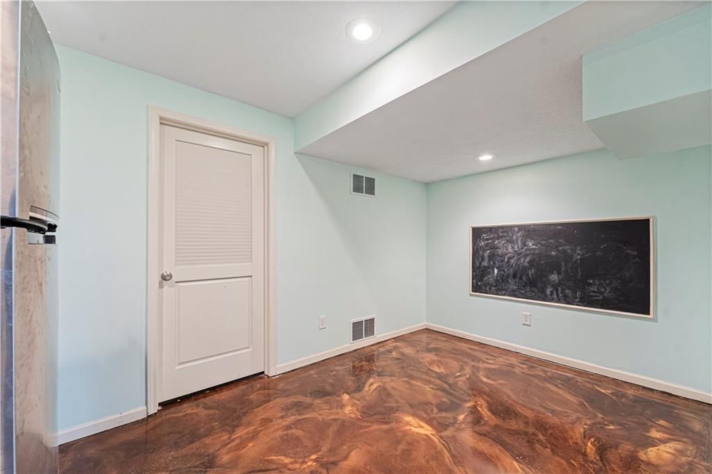 5717 NE Maybrook Road — photo 23