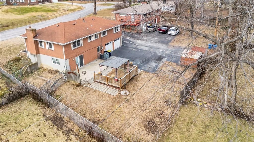 4805 N Lister Avenue — photo 32