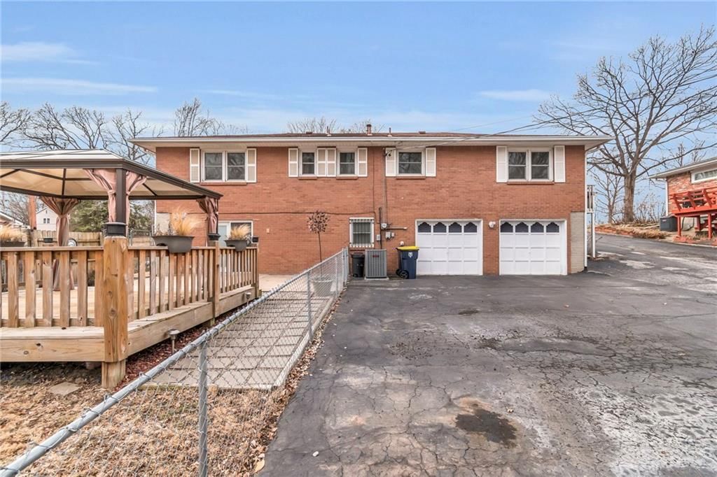 4805 N Lister Avenue — photo 34