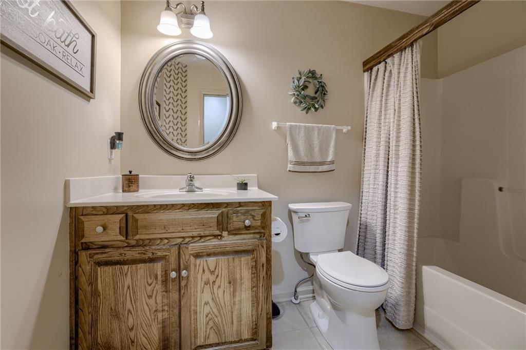 10905 N Oxford Avenue — photo 15