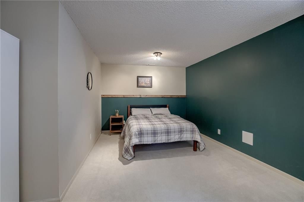 10905 N Oxford Avenue — photo 17