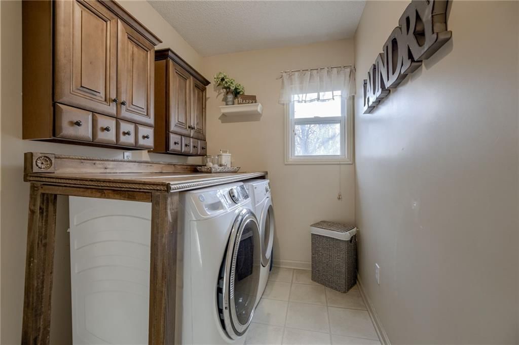 10905 N Oxford Avenue — photo 7