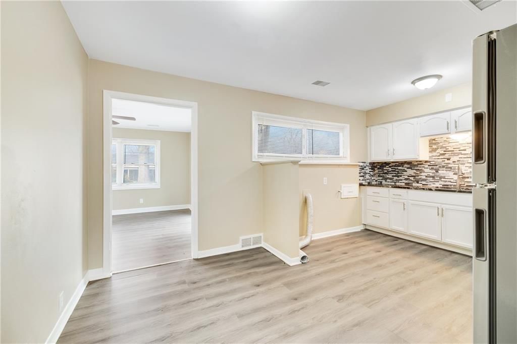 11200 Oakland Avenue — photo 15