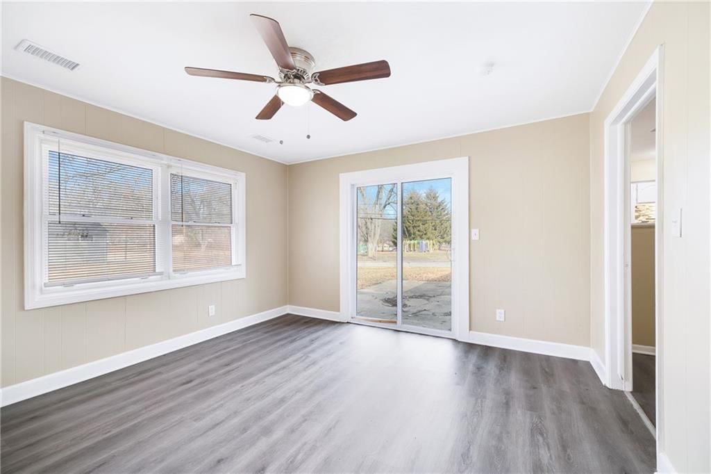 11200 Oakland Avenue — photo 20