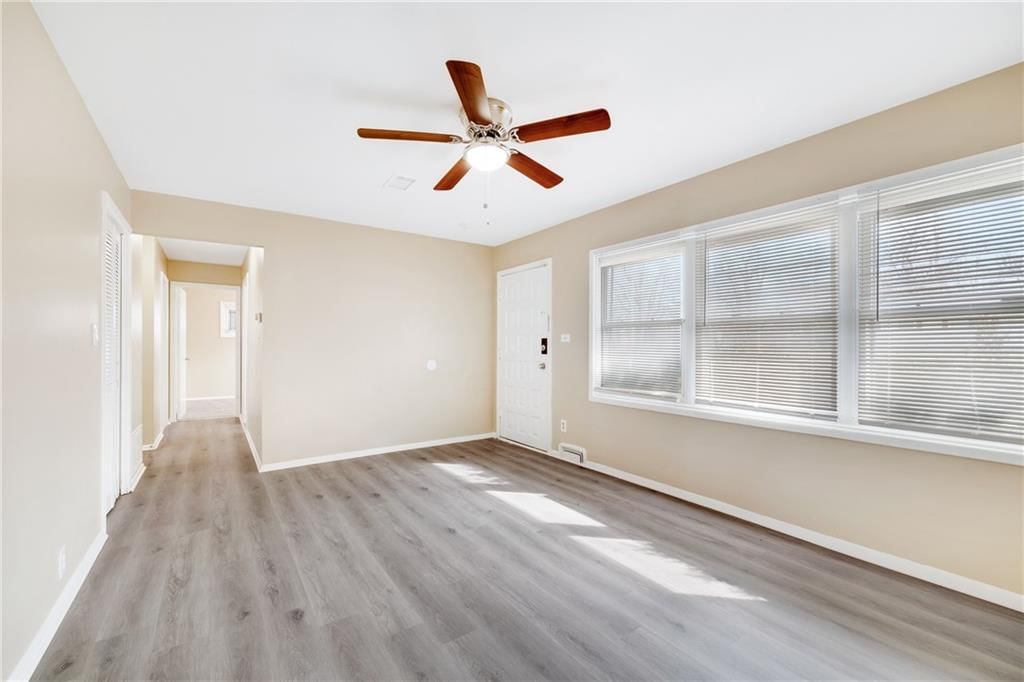 11200 Oakland Avenue — photo 5