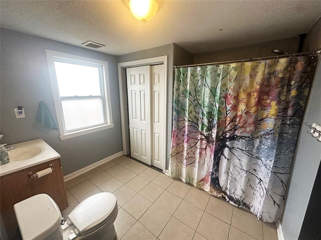 318 N Crysler Avenue — photo 23