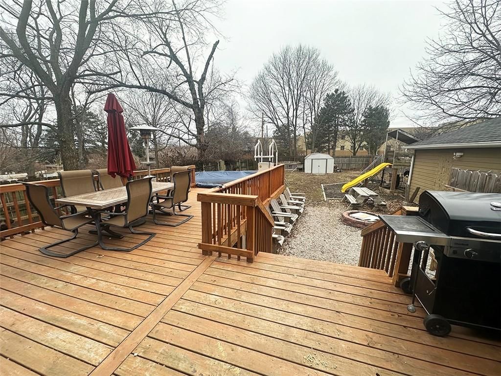 318 N Crysler Avenue — photo 32