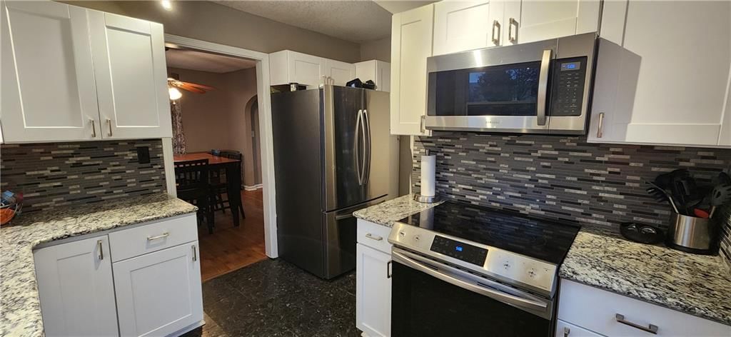 318 N Crysler Avenue — photo 44
