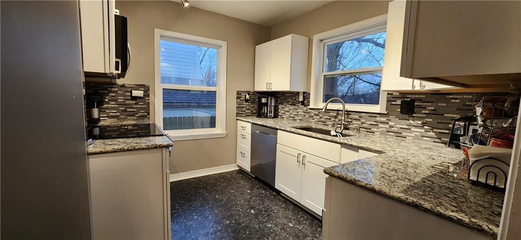 318 N Crysler Avenue — photo 45