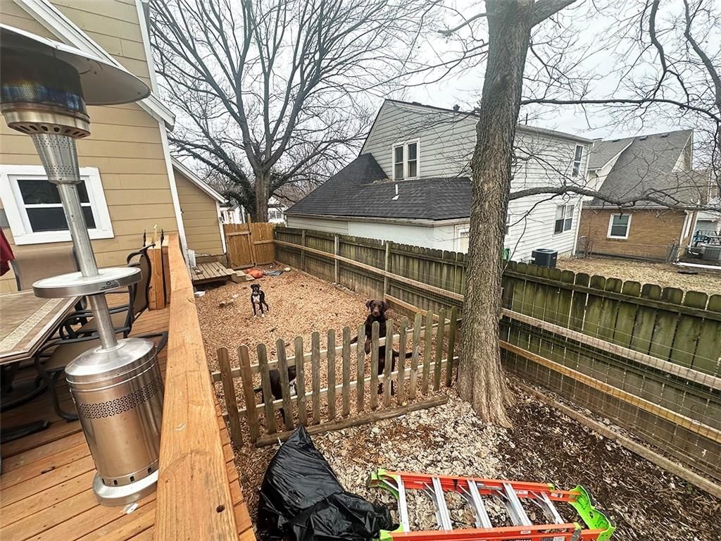 318 N Crysler Avenue — photo 57