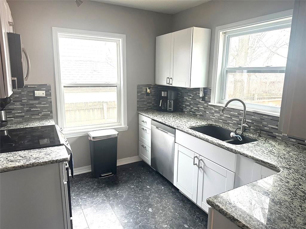 318 N Crysler Avenue — photo 66