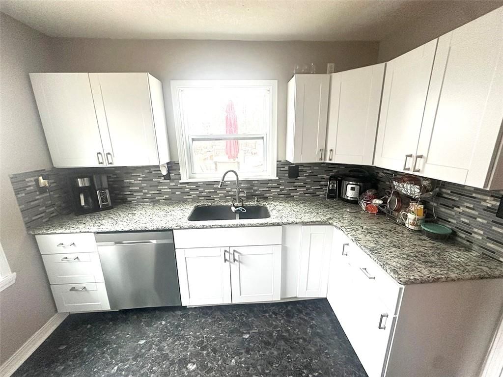 318 N Crysler Avenue — photo 67