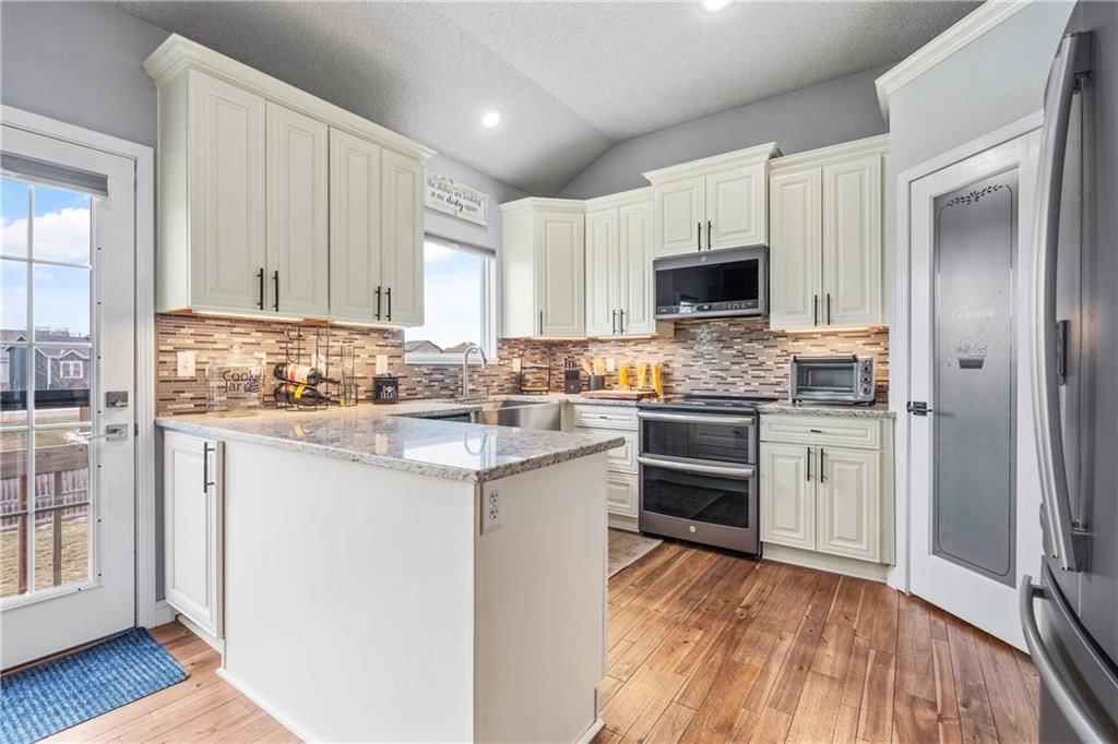 715 N Olive Street — photo 11