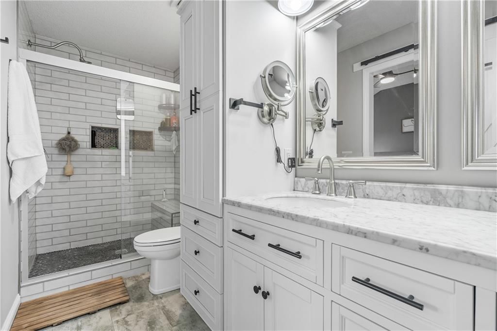715 N Olive Street — photo 17