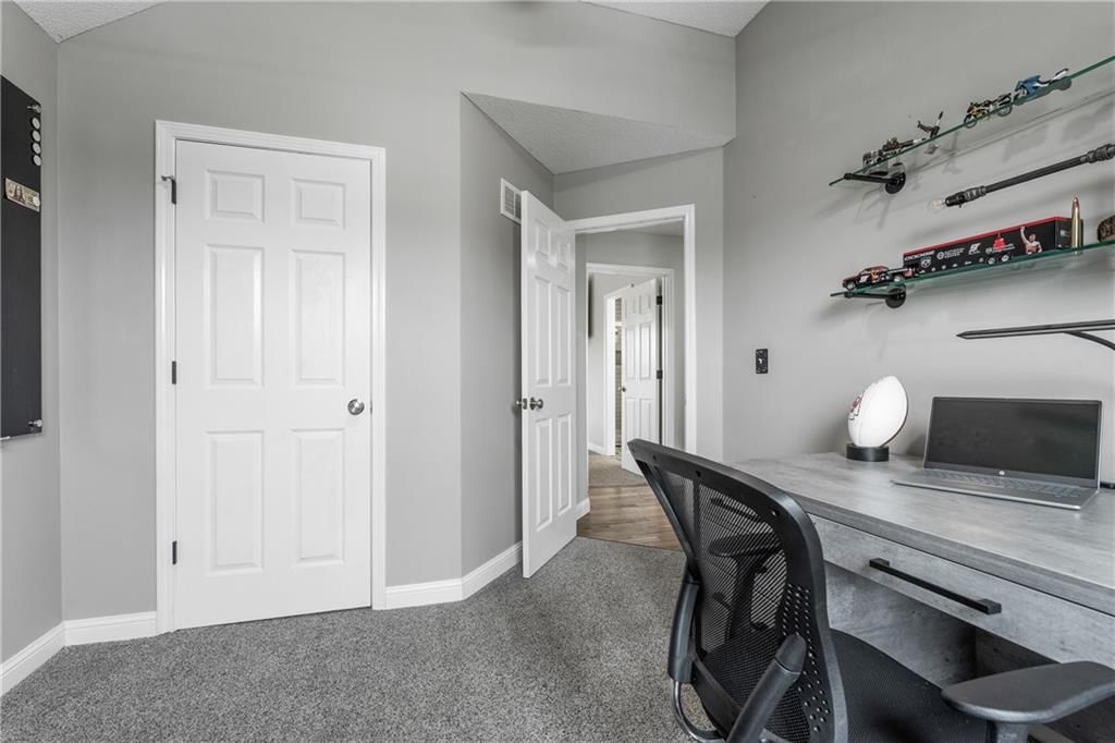 715 N Olive Street — photo 27