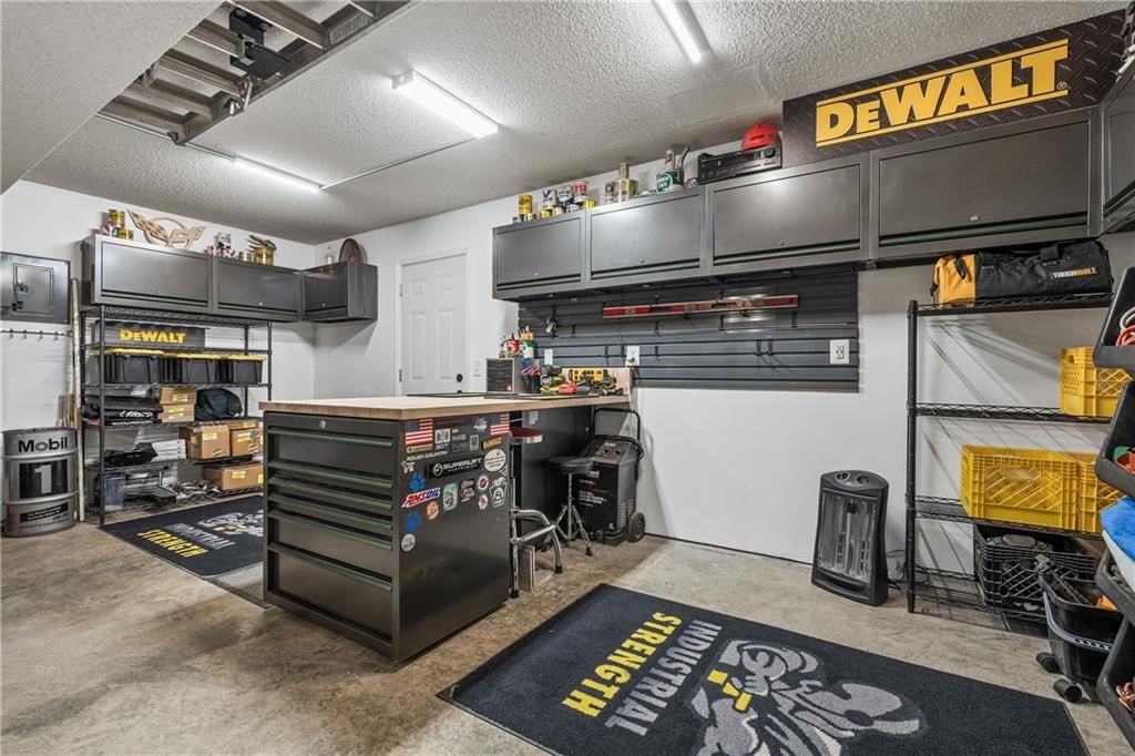 715 N Olive Street — photo 32