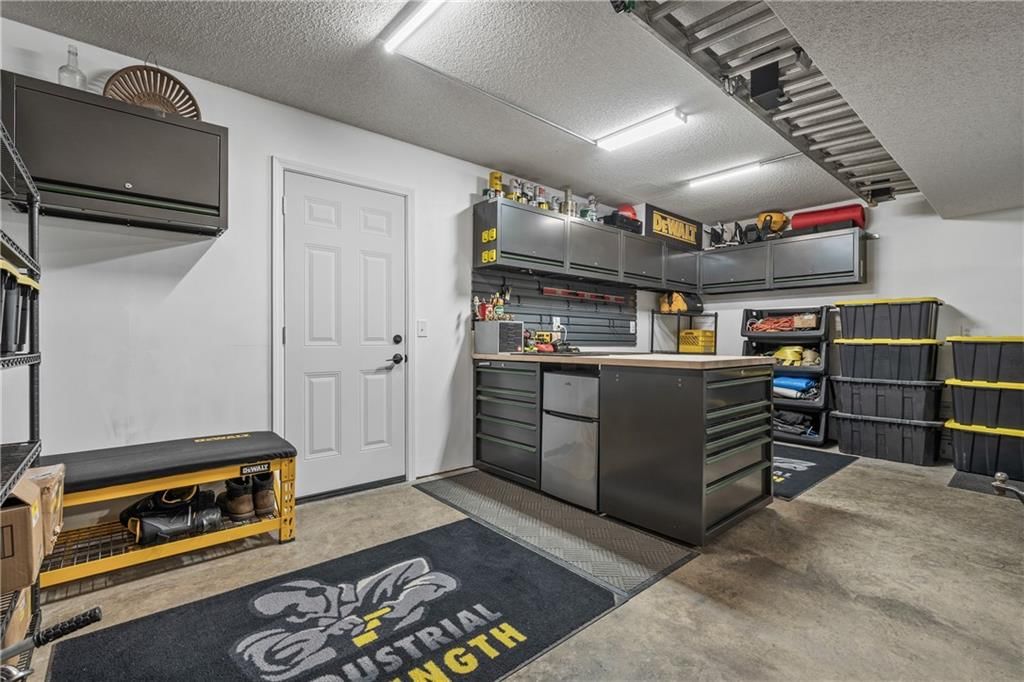 715 N Olive Street — photo 33