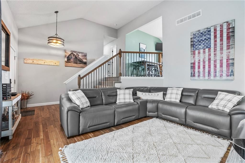 715 N Olive Street — photo 6