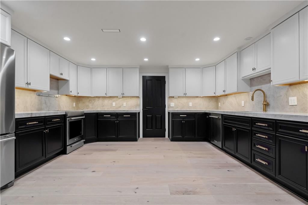 17900 Berryhill Drive — photo 76