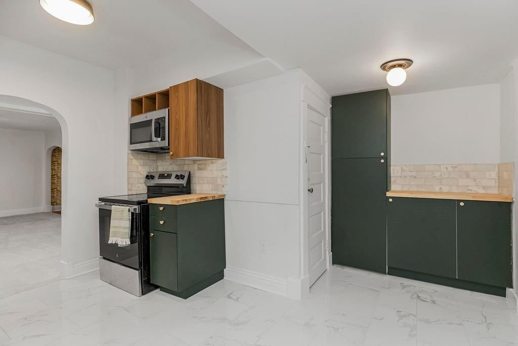 427 N Drury Avenue — photo 13