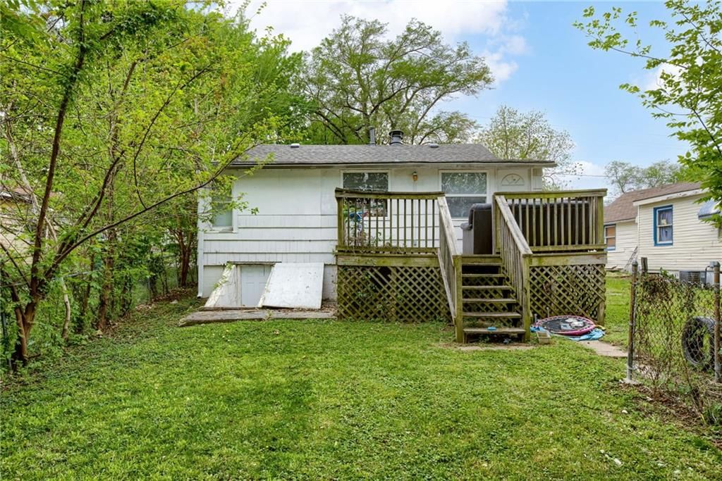 617 S LAKE Drive — photo 13