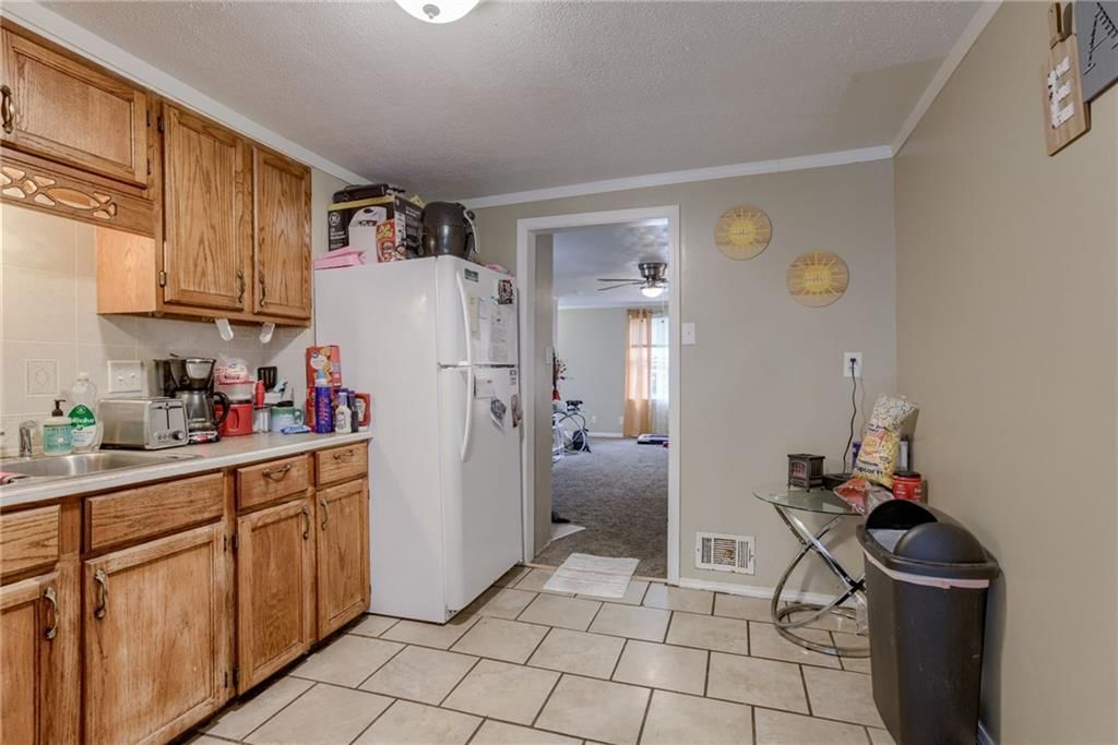 617 S LAKE Drive — photo 6