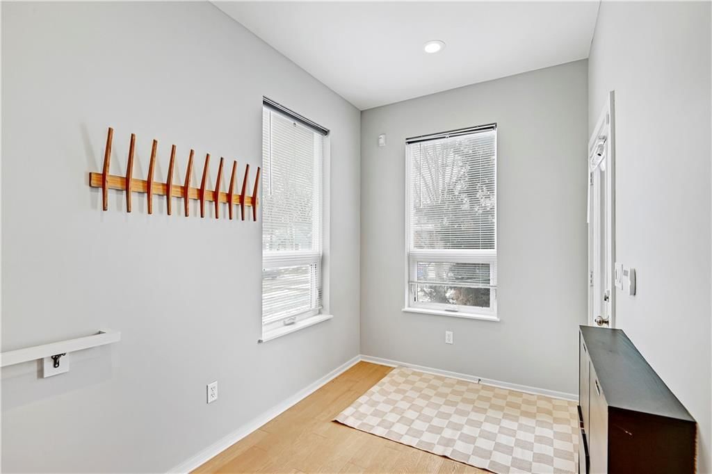 5422 Tracy Avenue — photo 3