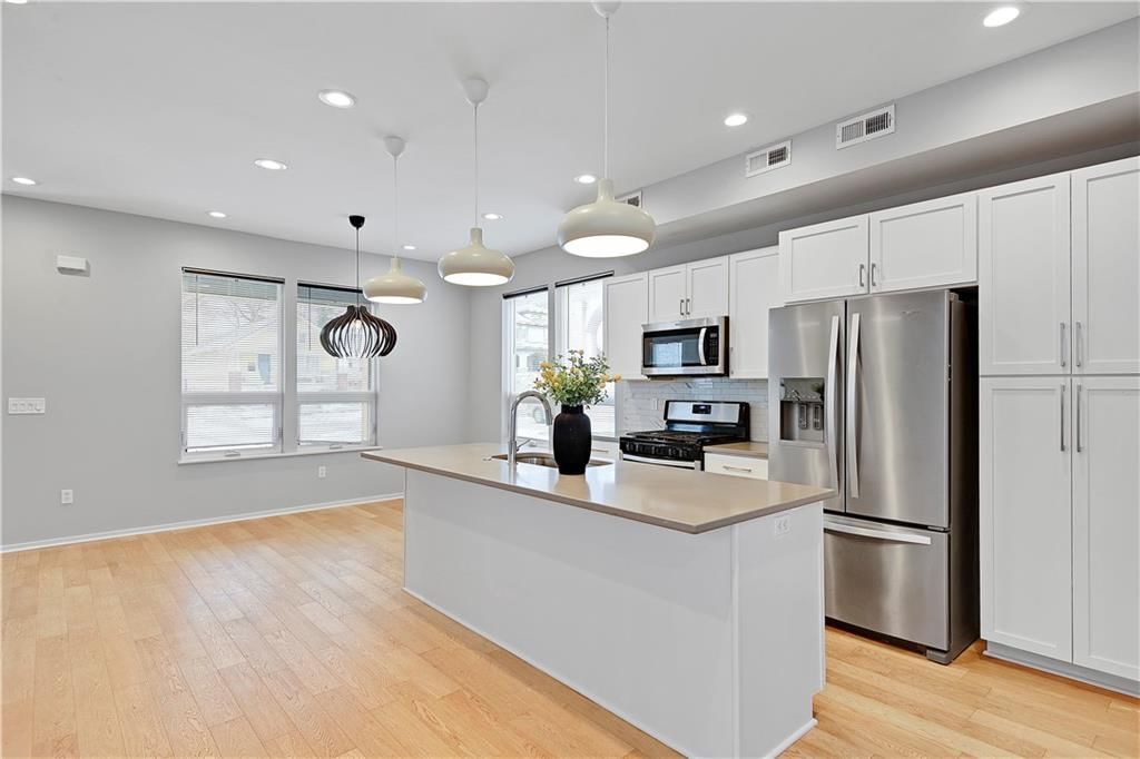 5422 Tracy Avenue — photo 9