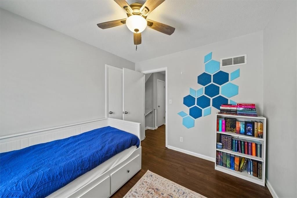 11918 E 56th Street — photo 17