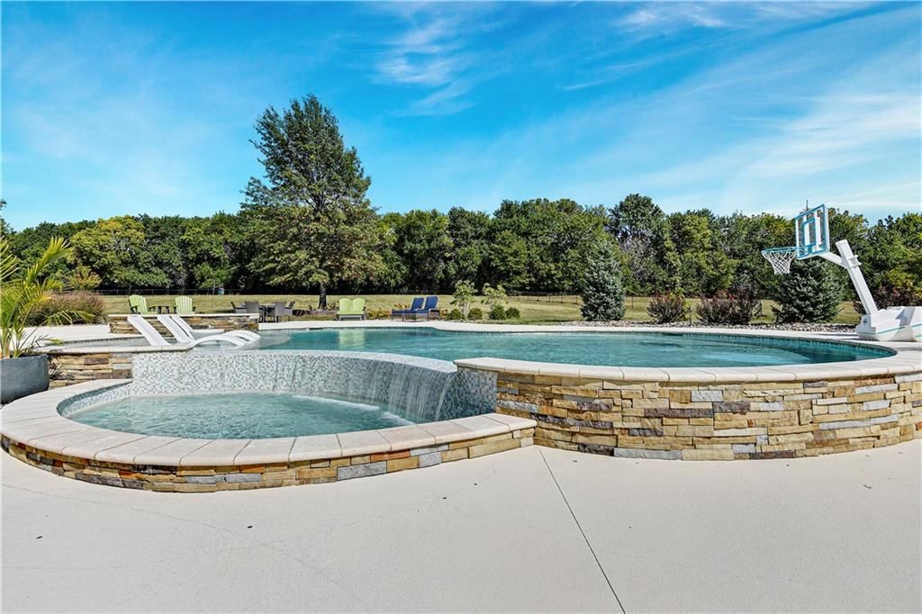 15515 Meadowbrook Court — photo 29