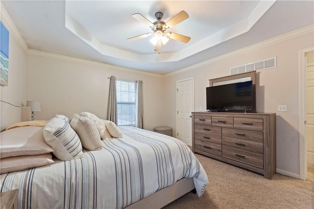 899 Hurley Street — photo 12