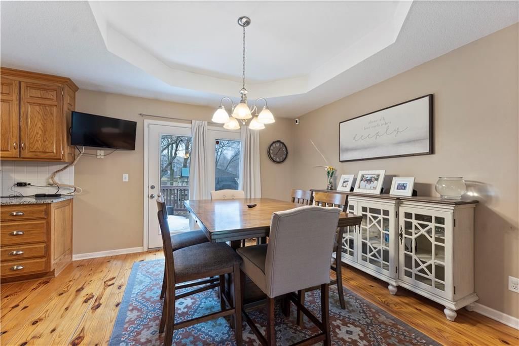 899 Hurley Street — photo 7