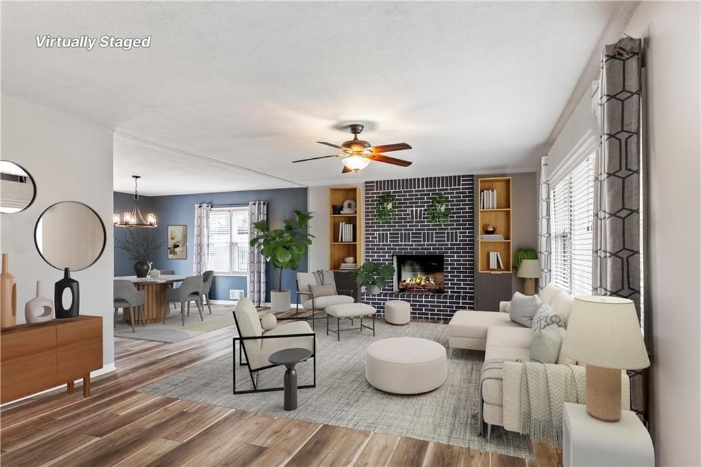 635 E 90th Terrace — photo 3