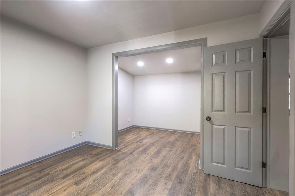221 NE Main Street — photo 26