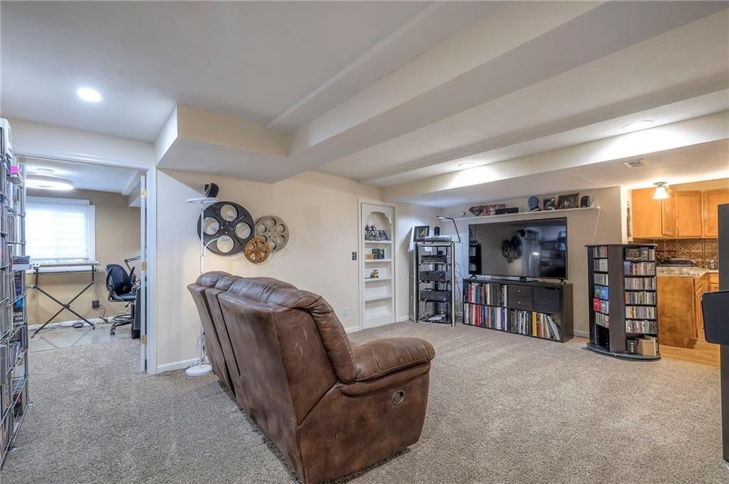 1502 Wrangler Way — photo 41