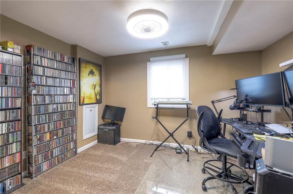 1502 Wrangler Way — photo 43