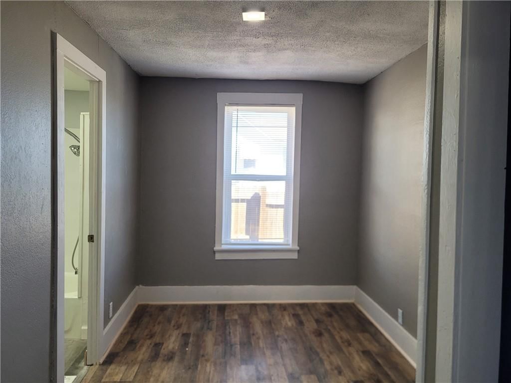 304 W 23rd Street — photo 11