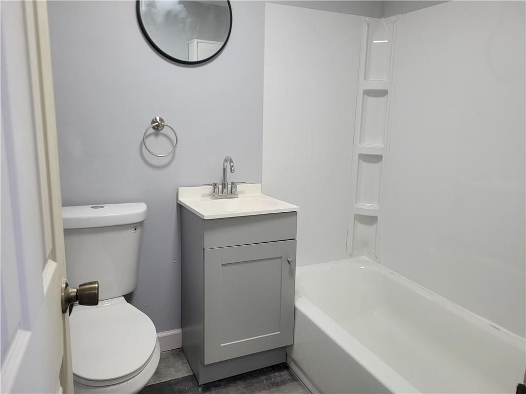 304 W 23rd Street — photo 12