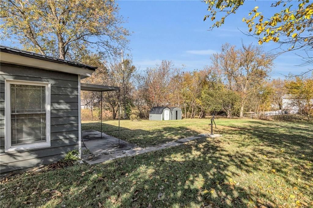 205 W Samuel Street — photo 19